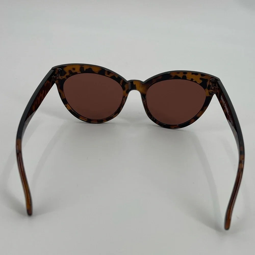 Saint Owen x Curateur Wylde Tortoise Shell Sunglasses w/Faux Leather Case NEW